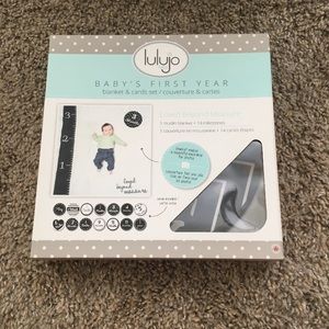 Baby’s first year blanket & card set